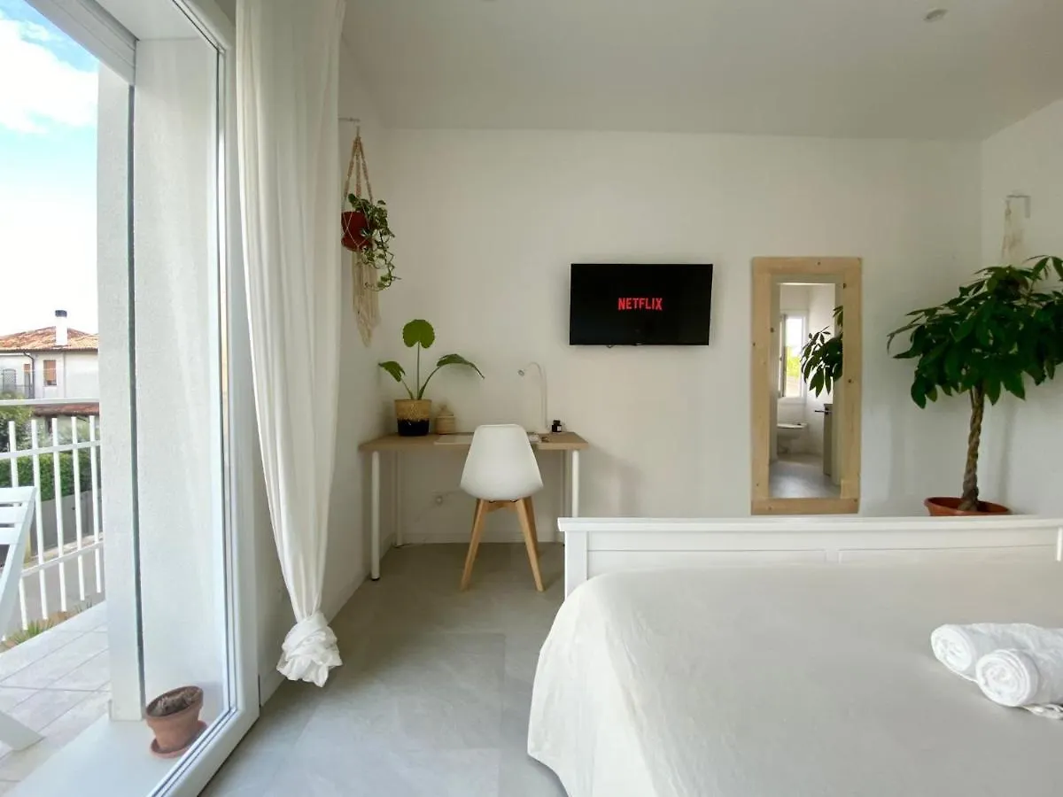 Pathos Guest House Quarto dʼAltino 0*,