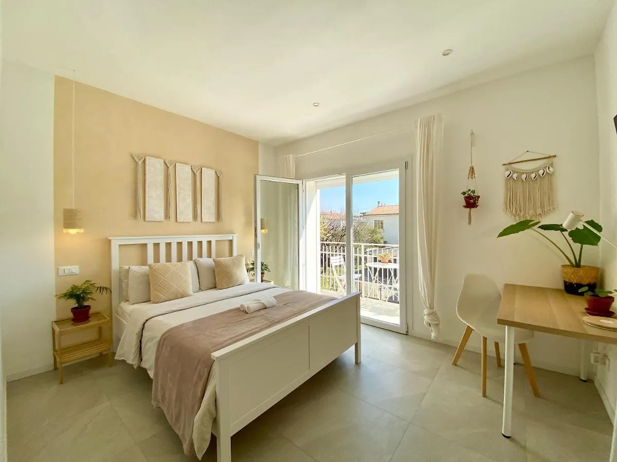 Alojamento de Acomodação e Pequeno-almoço Pathos Guest House Quarto dʼAltino Itália