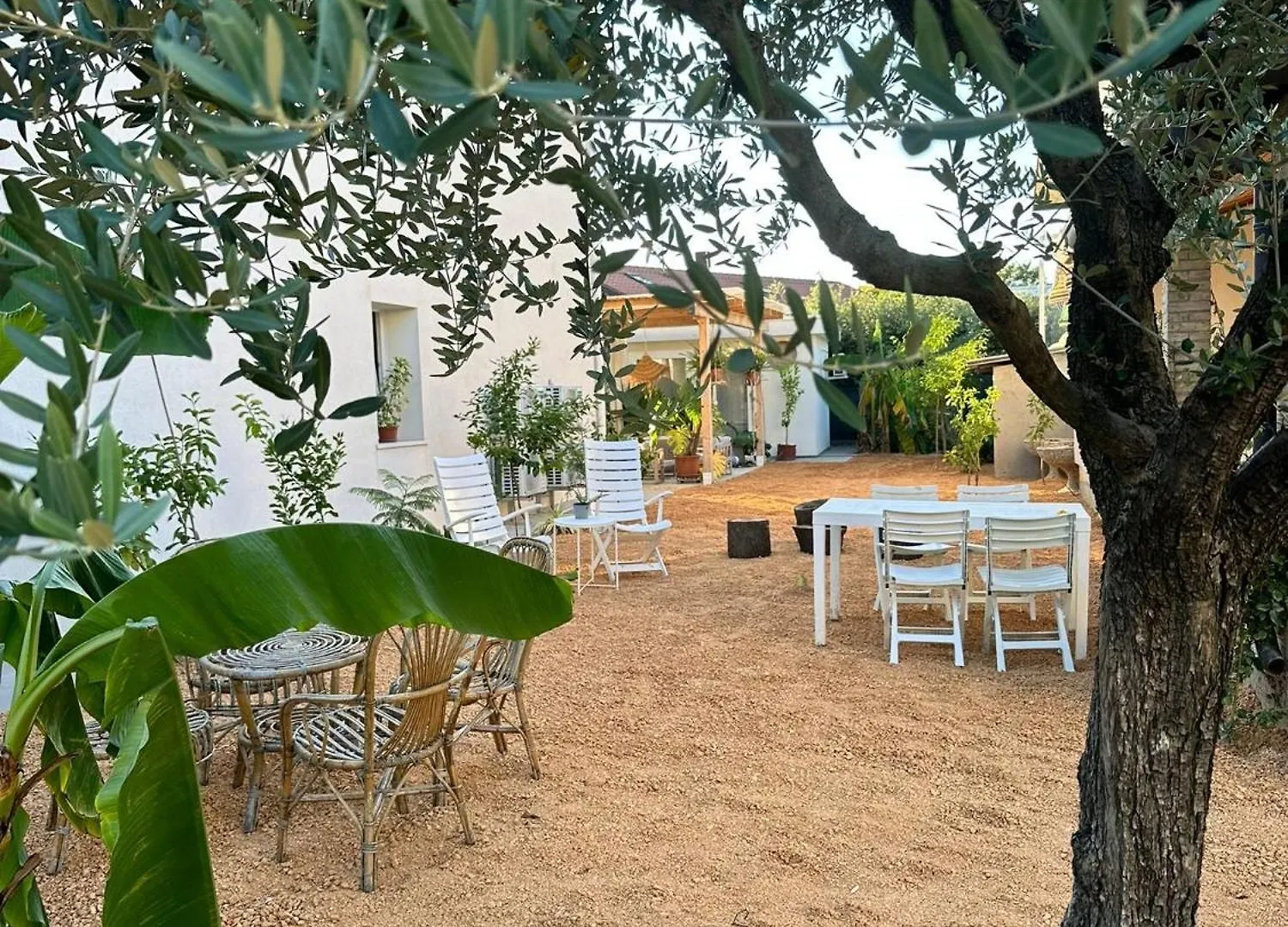 Pathos Guest House Quarto dʼAltino Itália